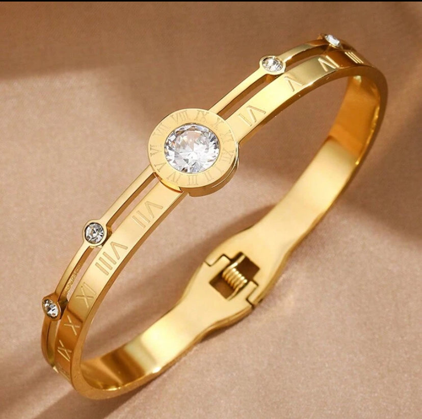 Timeless Love Bangle