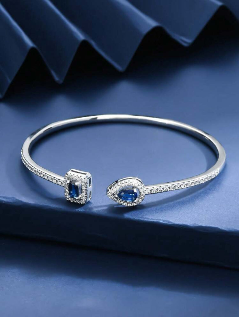 Love Point Crystal Bracelet